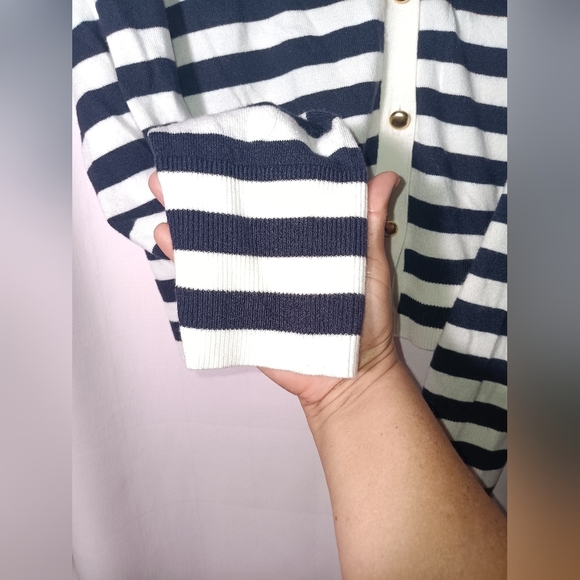 Free Assembly AseNavy and White Striped Cardigan - Picture 4 of 7